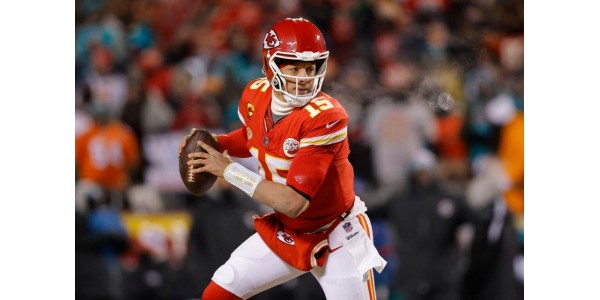 Patrick Mahomes n'a toujours pas abandonné son objectif de remporter des championnats consécutifs Patrick Mahomes n'a toujours pas abandonné son objectif de remporter des championnats consécutifs